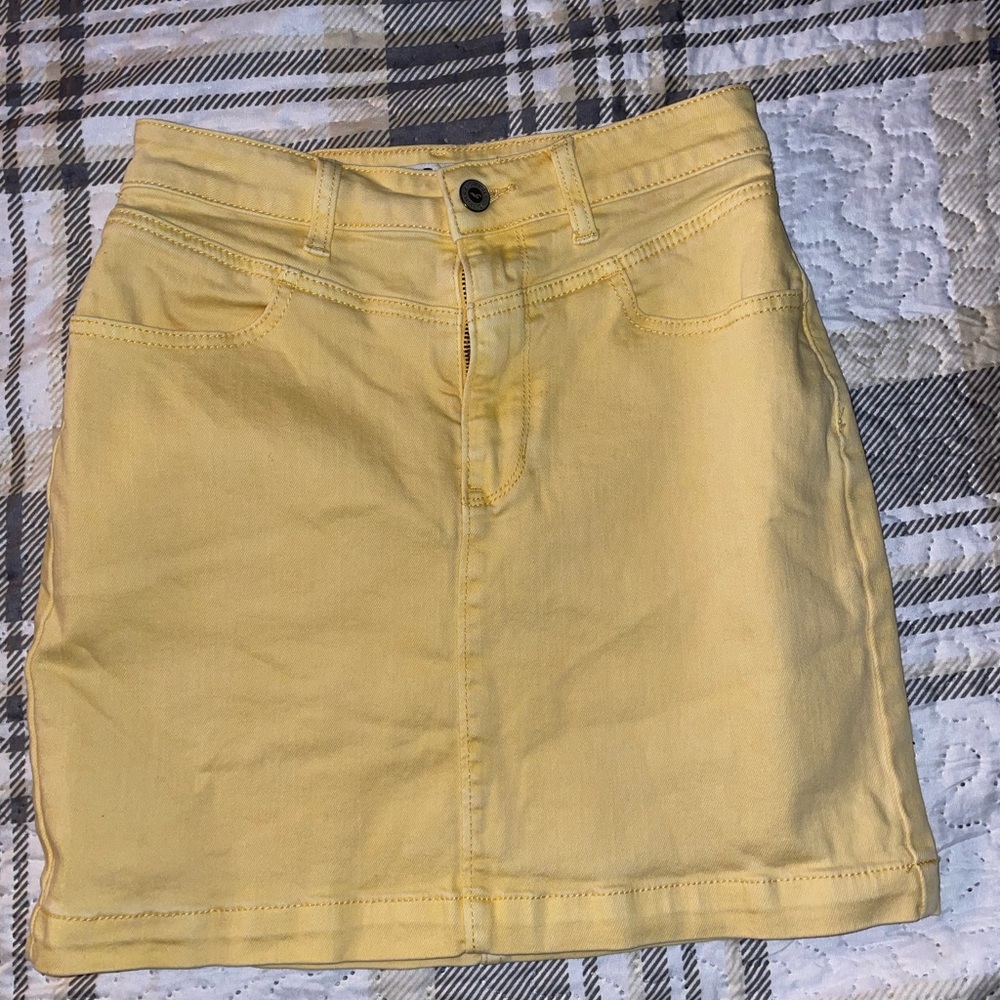 Hollister Sunny Yellow High-Rise Denim